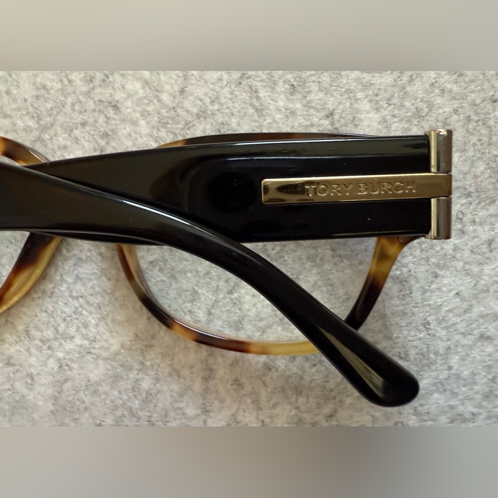 Tory Burch TY2056 Eyeglasses GUC Color is Tokyo Tort/Black - Picture 7 of 7